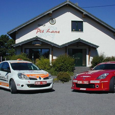 Hotel Pit Lane "Home Of Motorsport" Nurburg Bagian luar foto
